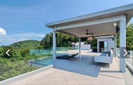 Villa – Phuket, Thaïlande. $2,816,000