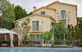 Villa – Juan-les-Pins, Antibes, Côte d'Azur,  France. 10,000 € par semaine