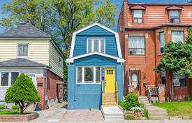 Maison en ville – East York, Toronto, Ontario,  Canada. C$1,121,000