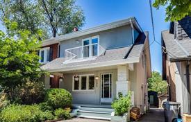 Maison en ville – Saint Clements Avenue, Old Toronto, Toronto,  Ontario,   Canada. C$2,687,000