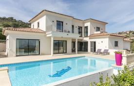 Villa – Mandelieu-la-Napoule, Côte d'Azur, France. 1,890,000 €