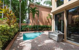 Villa – Aventura, Floride, Etats-Unis. 818,000 €