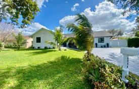 Maison en ville – Boca Raton, Floride, Etats-Unis. $889,000
