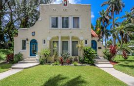 Maison de campagne – Harrison Street, Hollywood, Floride,  Etats-Unis. $799,000