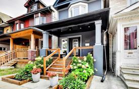 Maison en ville – Dundas Street East, Old Toronto, Toronto,  Ontario,   Canada. C$1,560,000