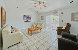 Maison en ville – Homestead, Floride, Etats-Unis. $750,000