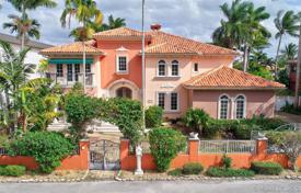 Villa – Fort Lauderdale, Floride, Etats-Unis. $2,700,000