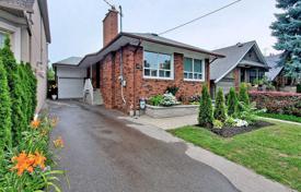 Maison en ville – Broadview Avenue, Toronto, Ontario,  Canada. C$1,489,000