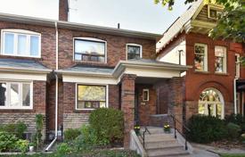 Maison mitoyenne – Euclid Avenue, Toronto, Ontario,  Canada. C$2,262,000