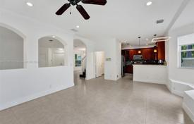 Maison en ville – Delray Beach, Floride, Etats-Unis. $730,000
