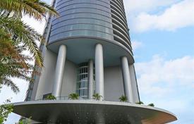 Bâtiment en construction – Collins Avenue, Miami, Floride,  Etats-Unis. 4,573,000 €