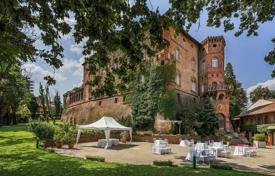 Château – Alessandria, Piémont, Italie. 2,500,000 €