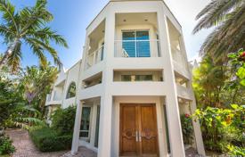Villa – Golden Beach, Floride, Etats-Unis. $3,200,000