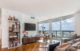 Appartement – Collins Avenue, Miami, Floride,  Etats-Unis. $788,000
