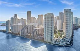 2 pièces appartement en copropriété 157 m² en Miami, Etats-Unis. $1,300,000