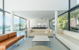 5 pièces villa à Cannes, France. 12,200 € par semaine