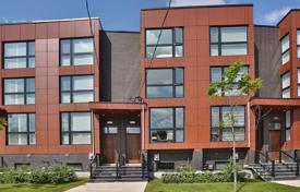 Maison mitoyenne – Bayview Avenue, Toronto, Ontario,  Canada. C$2,073,000