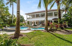 Villa – Miami, Floride, Etats-Unis. $2,896,000
