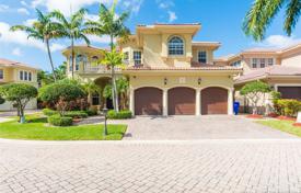 Villa – Hollywood, Floride, Etats-Unis. $1,800,000