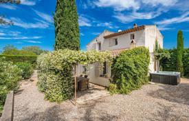 Maison de campagne – Lourmarin, Provence-Alpes-Côte d'Azur, France. 849,000 €