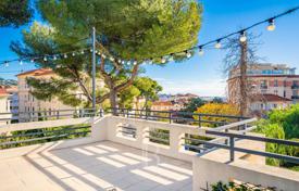 5 pièces villa à Cannes, France. 5,500 € par semaine