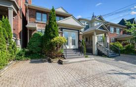 4 pièces maison en ville à Old Toronto, Canada. C$2,165,000