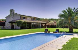 Villa – Pula, Comté d'Istrie, Croatie. 2,500,000 €