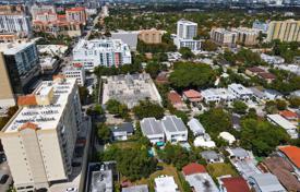 Terrain – Miami, Floride, Etats-Unis. $2,496,000