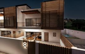 3 pièces maison mitoyenne 159 m² à Estepona, Espagne. 495,000 €