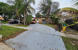 Maison en ville – Margate, Broward, Floride,  Etats-Unis. $495,000
