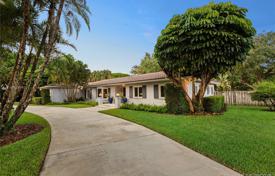 Villa – Miami, Floride, Etats-Unis. 1,203,000 €