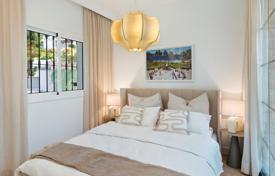 4 pièces maison mitoyenne 203 m² à Benahavis, Espagne. 899,000 €