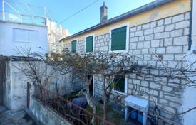 Maison en ville – Trogir, Comté de Split-Dalmatie, Croatie. 175,000 €