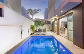 Villa – Alicante, Valence, Espagne. 8,700 € par semaine