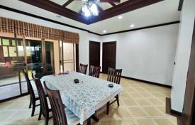 4 pièces villa 568 m² en Pattaya, Thaïlande. $345,000