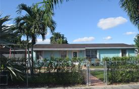 Maison en ville – Homestead, Floride, Etats-Unis. $520,000