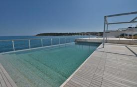 Villa – Antibes, Côte d'Azur, France. 6,200 € par semaine