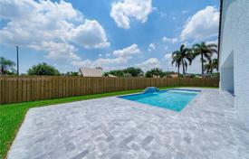 Maison en ville – Davie, Broward, Floride,  Etats-Unis. $845,000