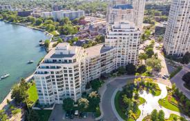 2 pièces appartement à Lake Shore Boulevard West, Canada. C$1,028,000