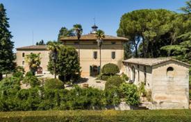 Ferme en Sienne, Italie. 13,000,000 €