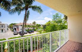 Maison en ville – Deerfield Beach, Broward, Floride,  Etats-Unis. $800,000