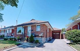 Maison en ville – Scarborough, Toronto, Ontario,  Canada. C$1,130,000