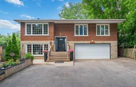 Maison en ville – Scarborough, Toronto, Ontario,  Canada. C$1,227,000