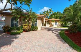 Villa – Hollywood, Floride, Etats-Unis. $2,488,000