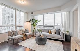 2 pièces appartement à Lake Shore Boulevard West, Canada. C$913,000