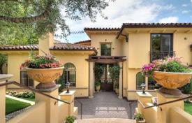 Villa – Los Angeles, Californie, Etats-Unis. 6,756,000 €