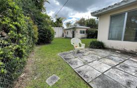 Maison en ville – Coral Gables, Floride, Etats-Unis. $1,290,000