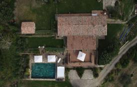 Domaine – Montalcino, Toscane, Italie. 2,500,000 €
