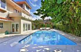 Villa – Key Biscayne, Floride, Etats-Unis. 2,249,000 €