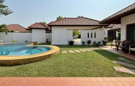 3 pièces villa 680 m² en Pattaya, Thaïlande. $317,000
